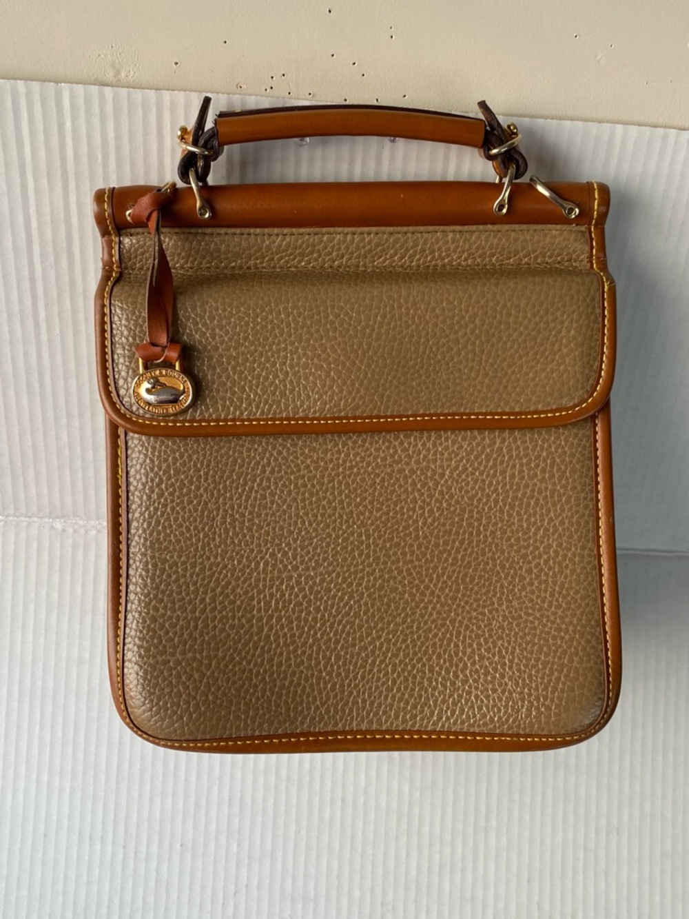 Vintage Dooney & Bourke AWL Olive Leather Top Handle Crossbody Bag - Picture 4 of 14